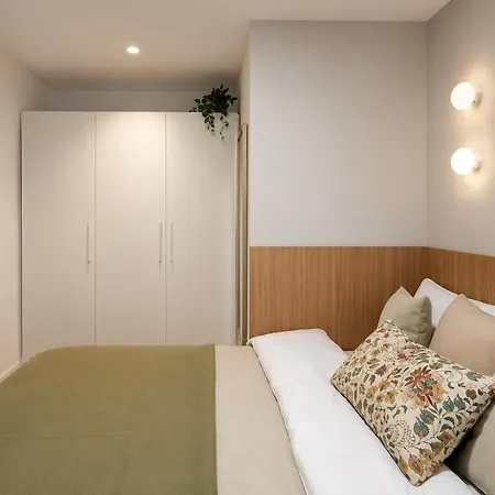 Elegant Calea Victoriei With Balcony Apartment