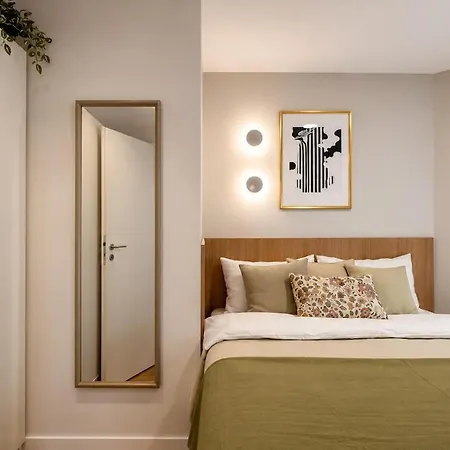Elegant Calea Victoriei With Balcony Apartment